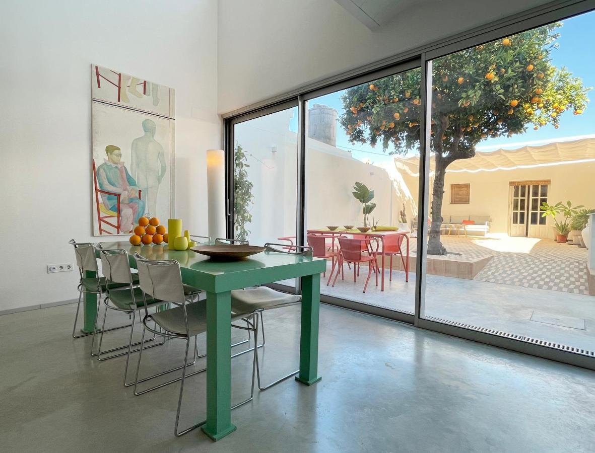 Design & Art, Patio With Orange Tree, Near Seville Carrion de Los Cespedes Экстерьер фото