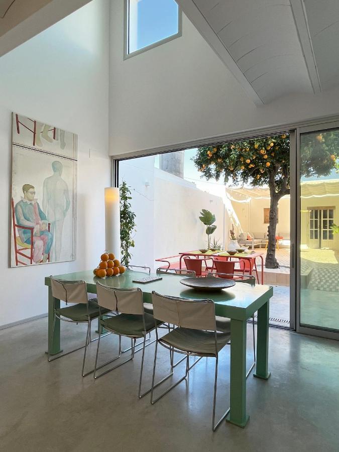 Design & Art, Patio With Orange Tree, Near Seville Carrion de Los Cespedes Экстерьер фото